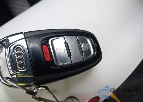 2013 Audi A8 L 3.0T из США, поврежденный, VIN WAURGAFD8DN002720